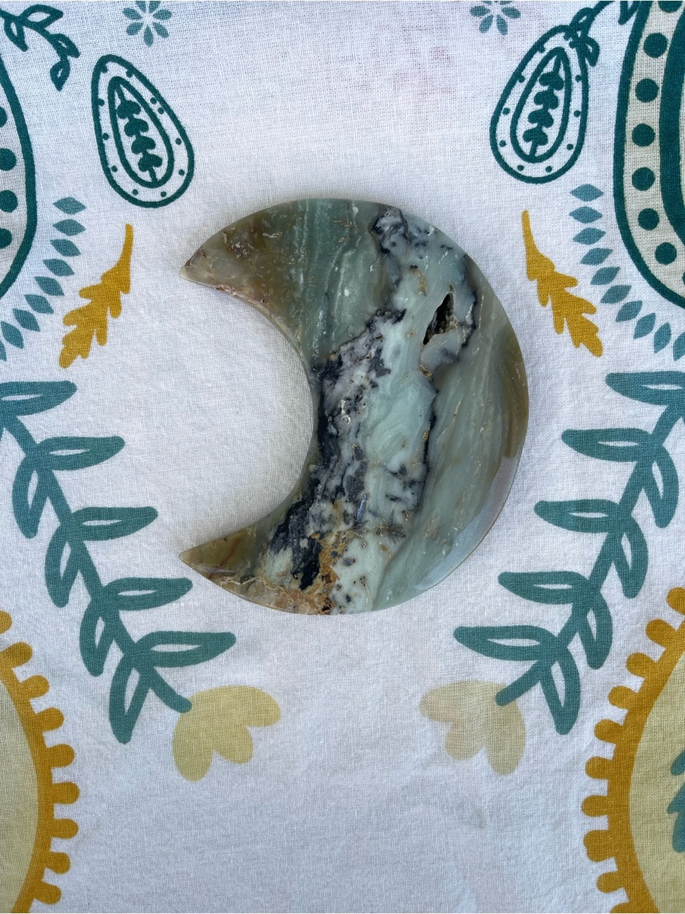 Caribbean Calcite Crystal Moon Carving Ceiling Hanging Decor - Picture 6 of 7
